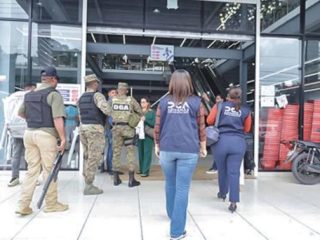 Comercios chinos de Moca y La Vega dejan de declarar RD$66.4 millones