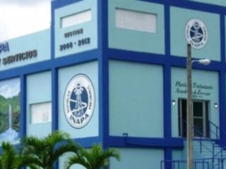 Comunitarios reclaman terminación de un acueducto en San Cristóbal