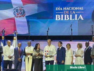 Día Nacional de la Biblia y la presencia institucional con Luis Abinader