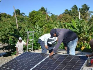 Proyecto Convite Solar impulsa energía limpia en Nizao sin costo inicial