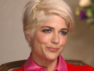 Arrestan a Selma Blair: un caso que resalta la seguridad aérea ante escándalos internacionales