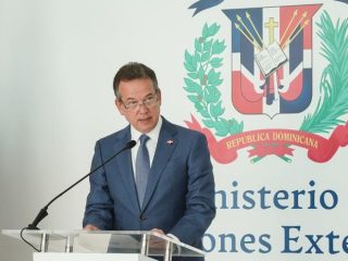 Canciller dominicano solicita respaldo internacional para la estabilización de Haití