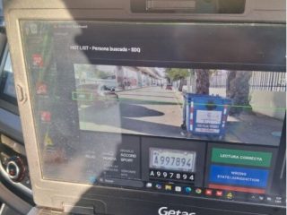 Policía implementa reconocimiento de placas en movimiento para fiscalizar vehículos
