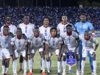 RD prohíbe a Haití jugar en sus estadios tras desórdenes