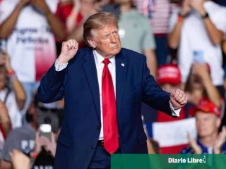Trump enfrenta protestas durante mitin en Carolina del Norte