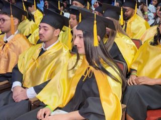 Unapec gradúa a 858 profesionales: un hito de equidad y desafío para el mercado laboral dominicano